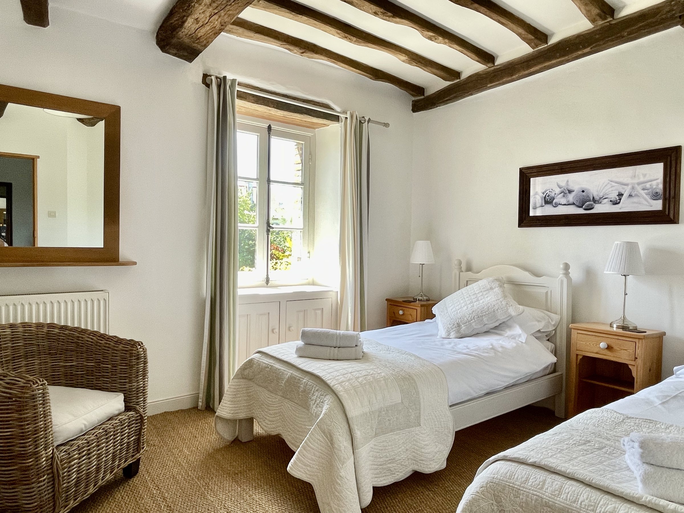 Twin bedroom