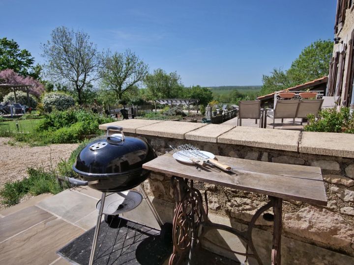 Le Vieux Café Holiday Cottage
