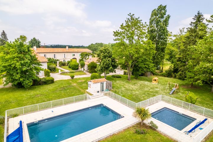 Les Prairies de Latry – Private Estate